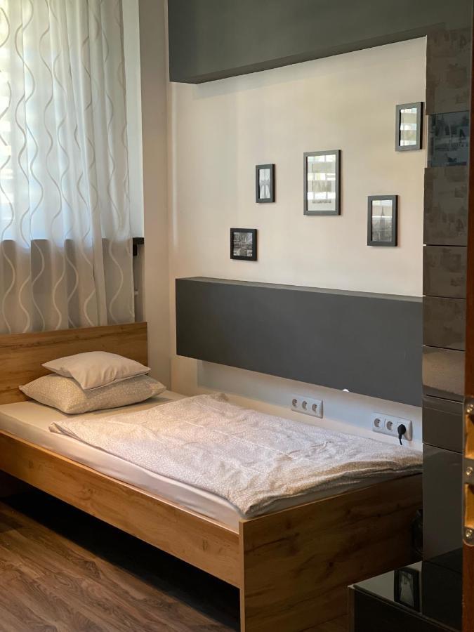 Apartament Jagiellonska ซอสนอวีแยตส์ ภายนอก รูปภาพ